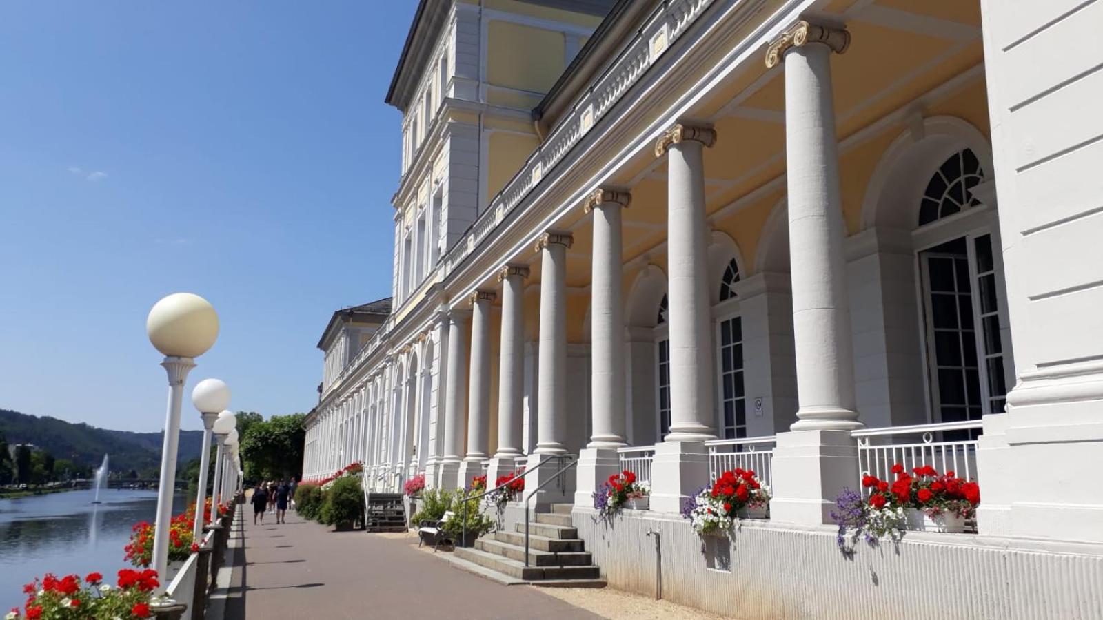 Ferienwohnung "Augusta" In Der Historischen Villa Nah Zum Zentrum,Therme Und Kurpark Von Бад-Эмс Экстерьер фото